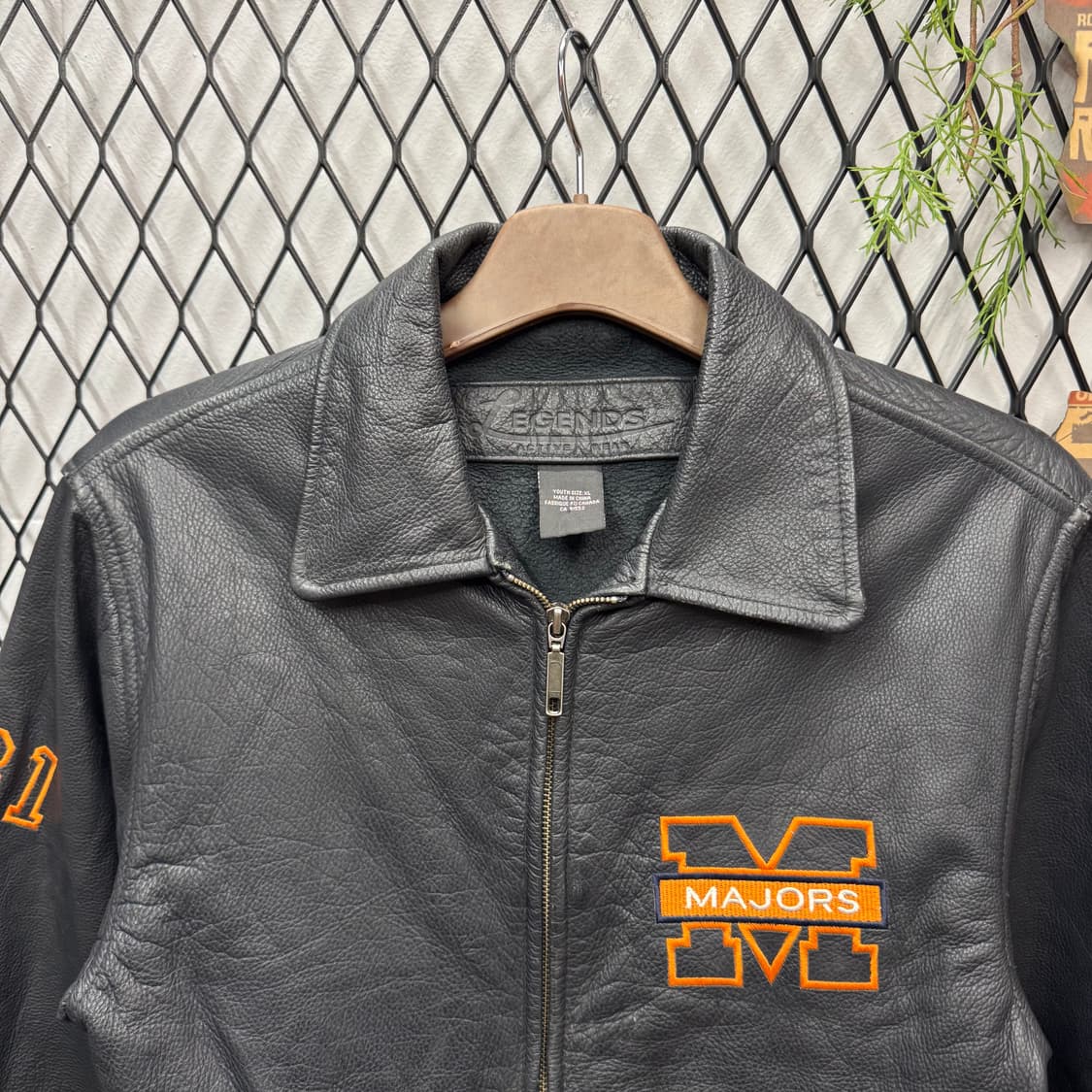 USA VINTAGE 레더 팀 자켓 사이드 자수 레터링 포인트 블랙 상품이미지3