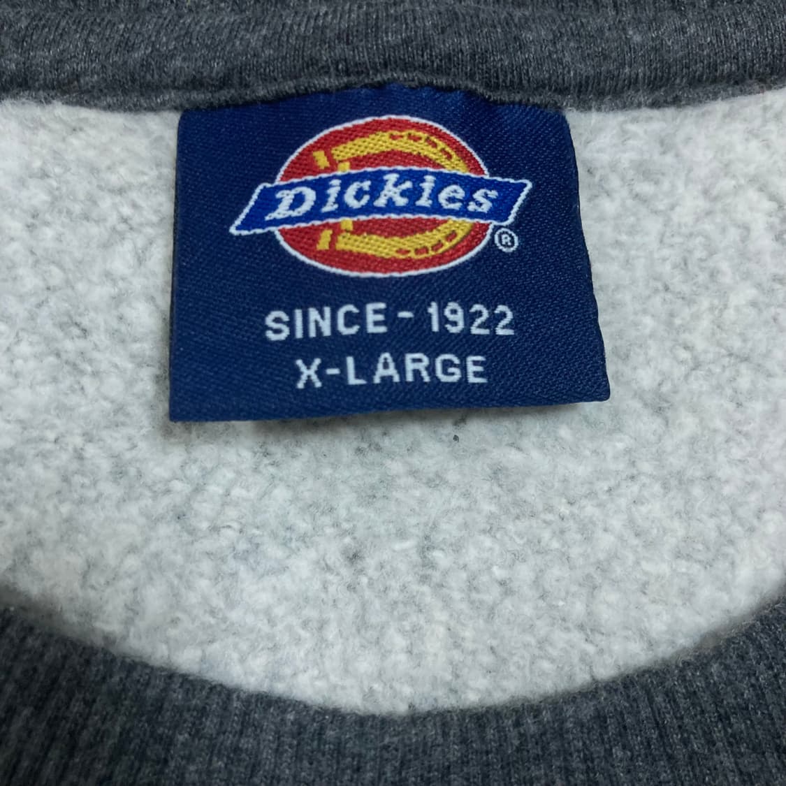 디키즈 스펠아웃 빅로고 차콜 맨투맨 상품이미지3