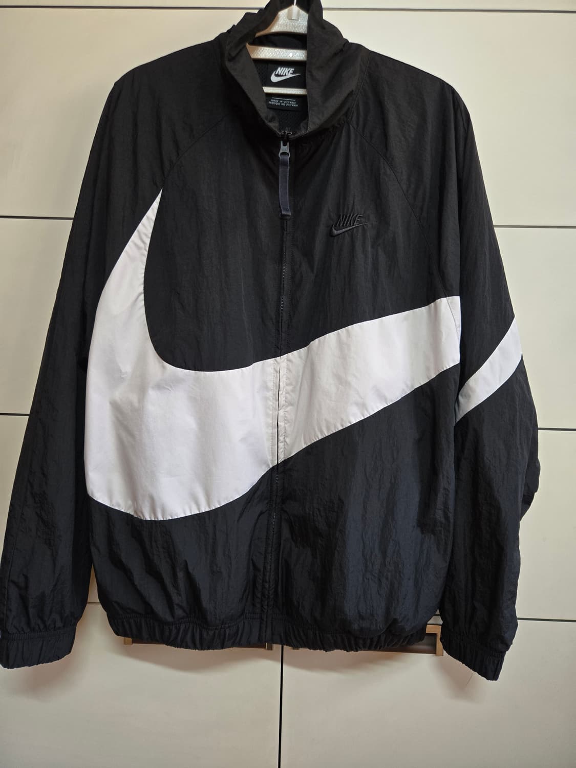 나이키 우븐 빅스우시 블랙 바람막이자켓 상품이미지1