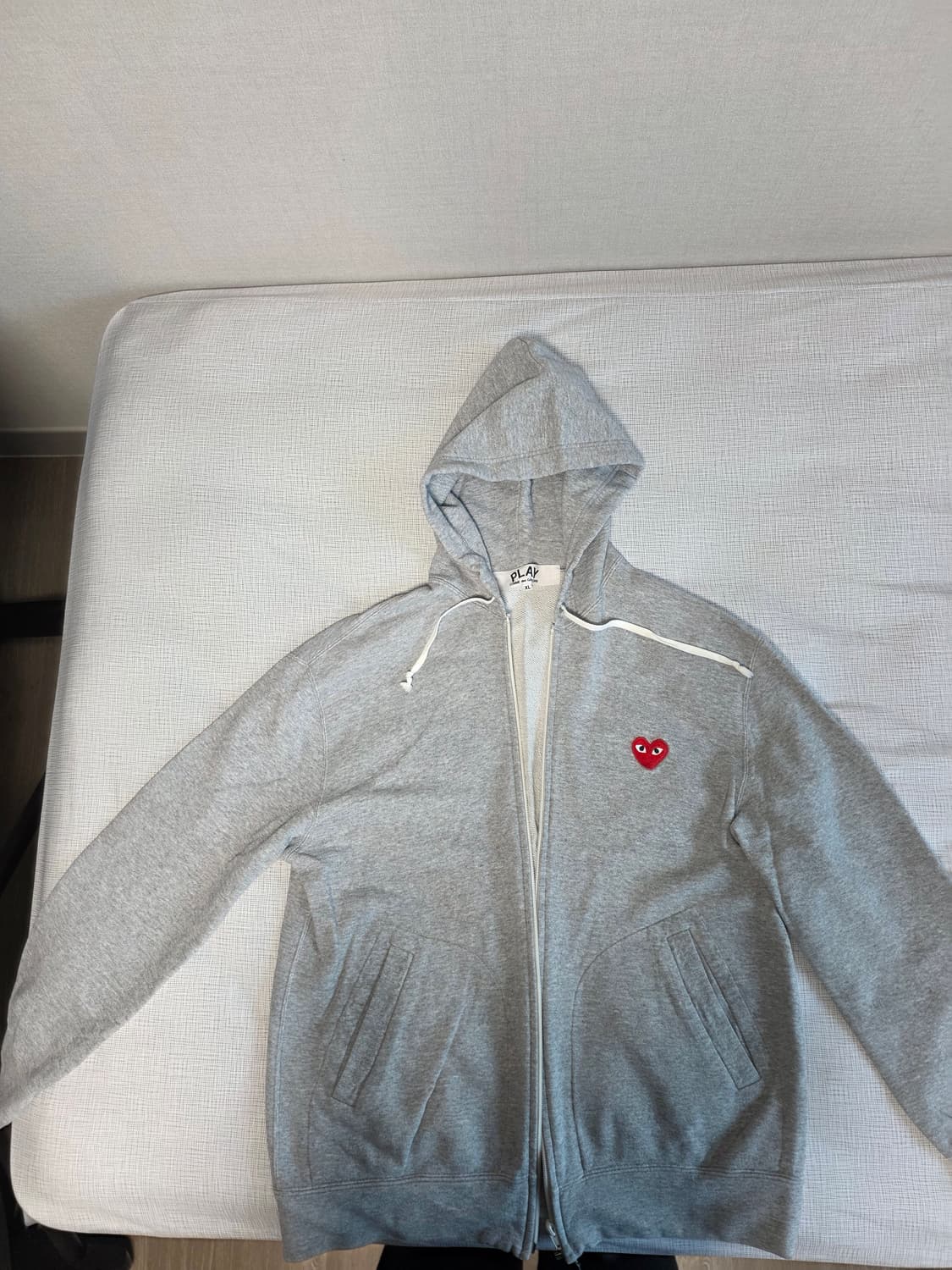 꼼데가르송 후드집업 xl 상품이미지1