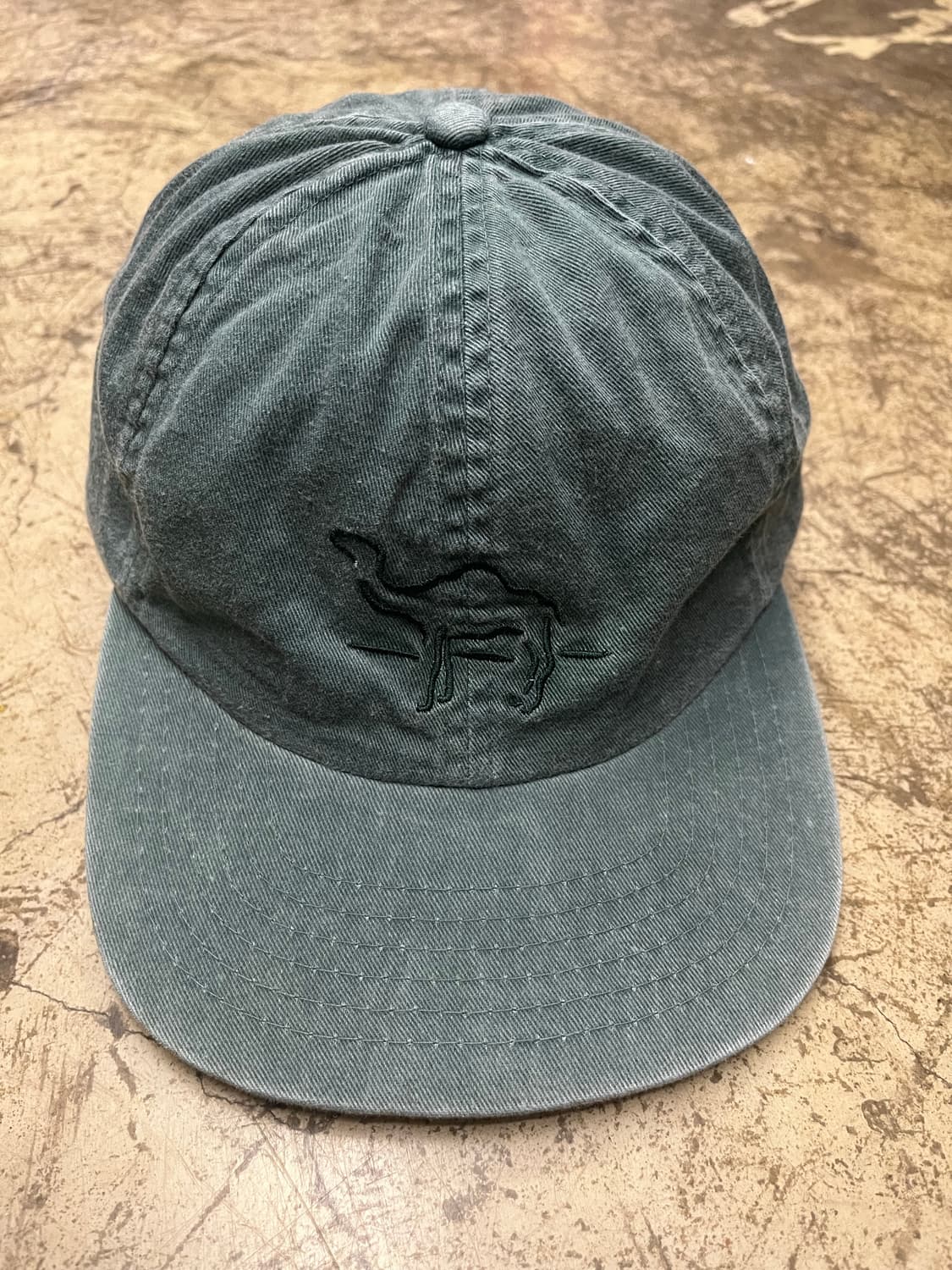 90s 카멜 자수 워싱 볼캡 상품이미지2