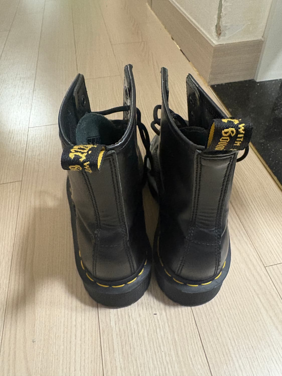 닥터마틴 UK5 240 8홀 상품이미지3