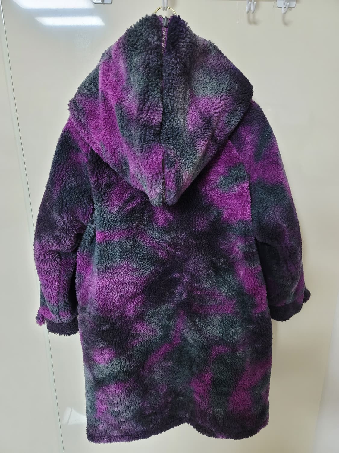 더일마 뽀글이 후드 롱코트 M 95사이즈 상태극상

 상품이미지2