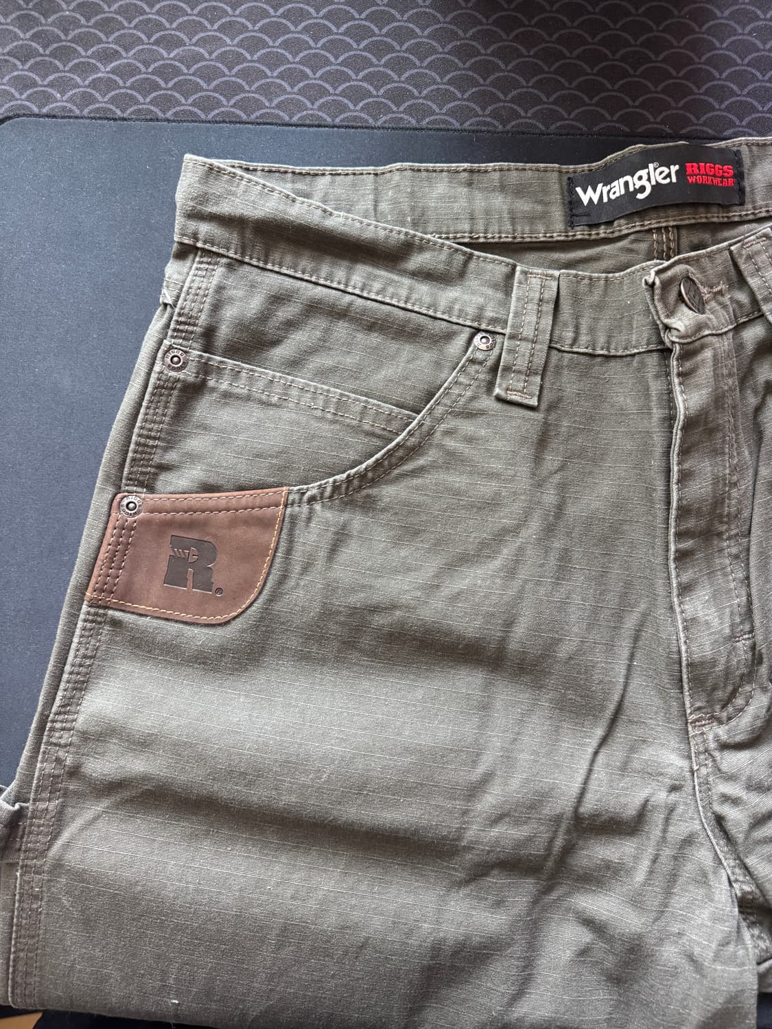 Wrangler 랭글러  Riggs 워크웨어 카키색 팬츠 상품이미지2