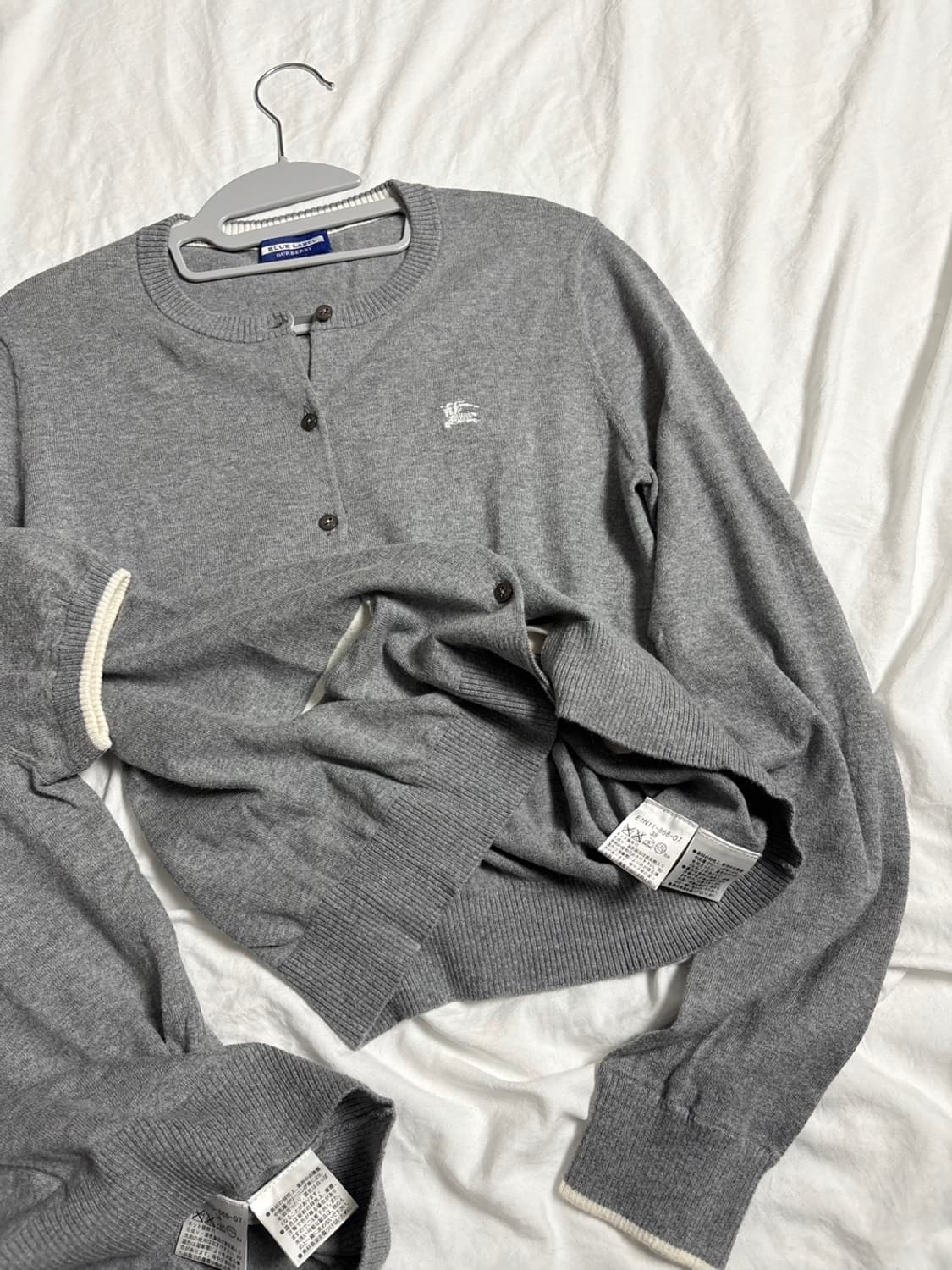 버버리 가디건 그레이 세트 상품이미지5