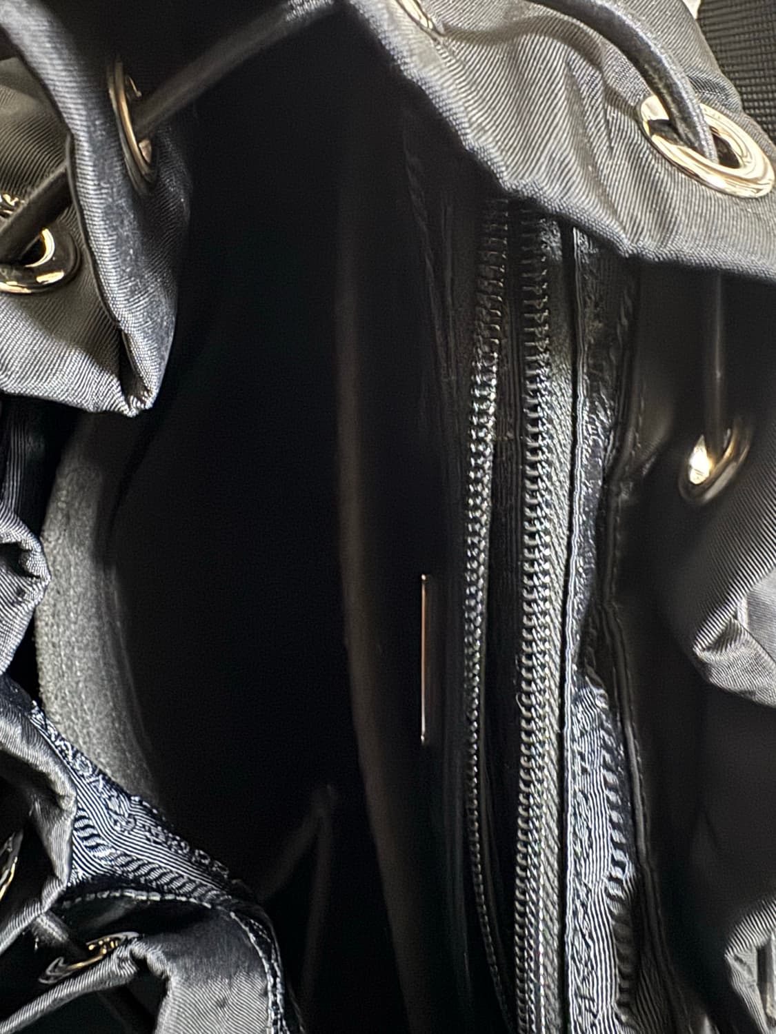 프라다 리나일론백팩 상품이미지1