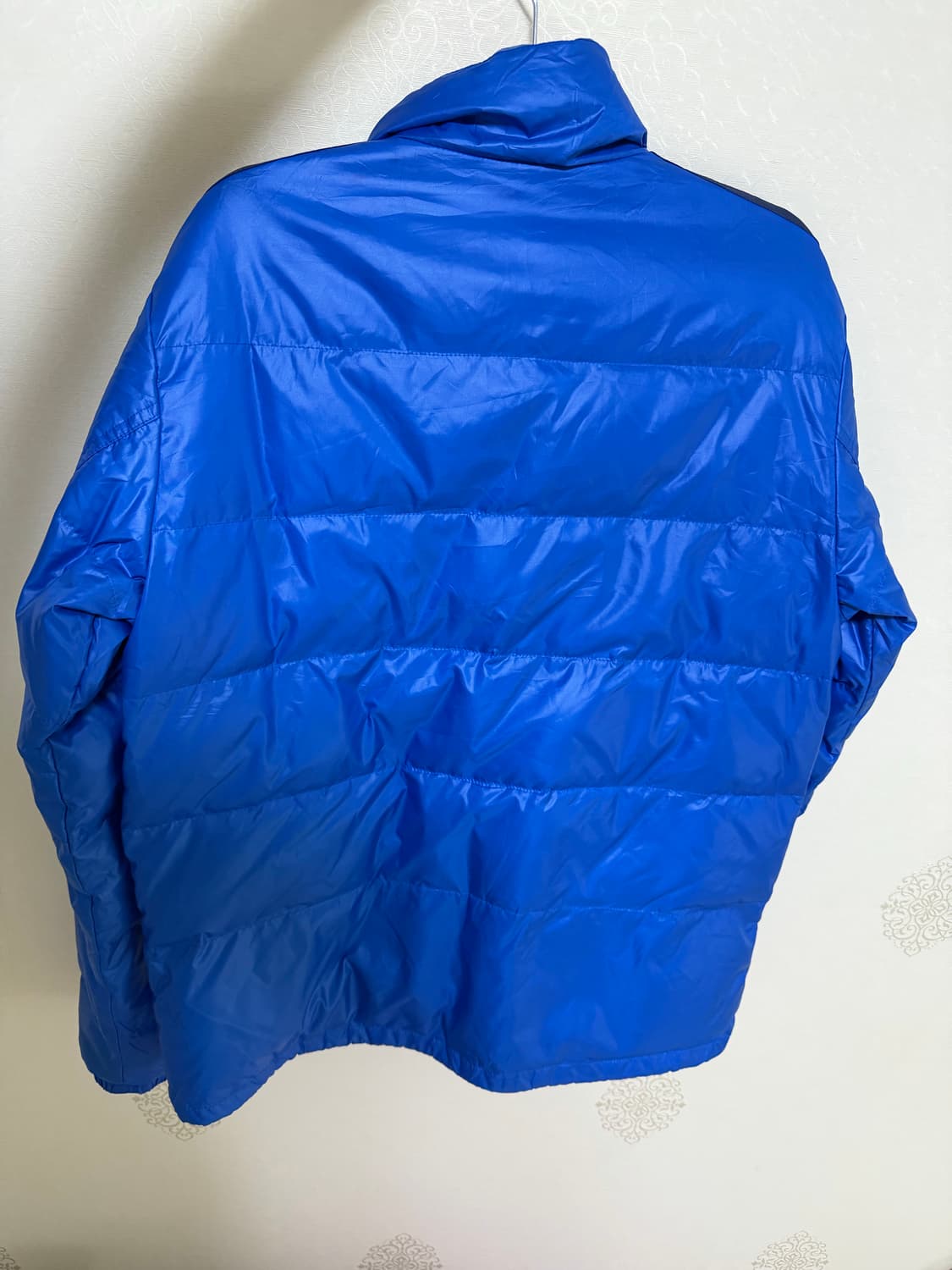 아디다스 블루 경량패딩 상품이미지2