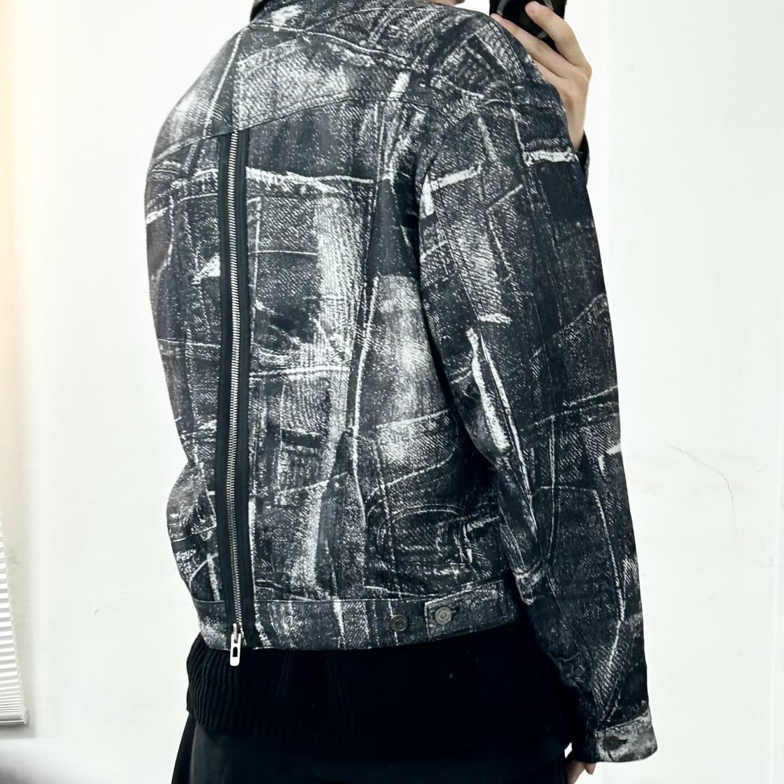 메종 미네드 블랙 웨이브 프린팅 자켓 상품이미지3