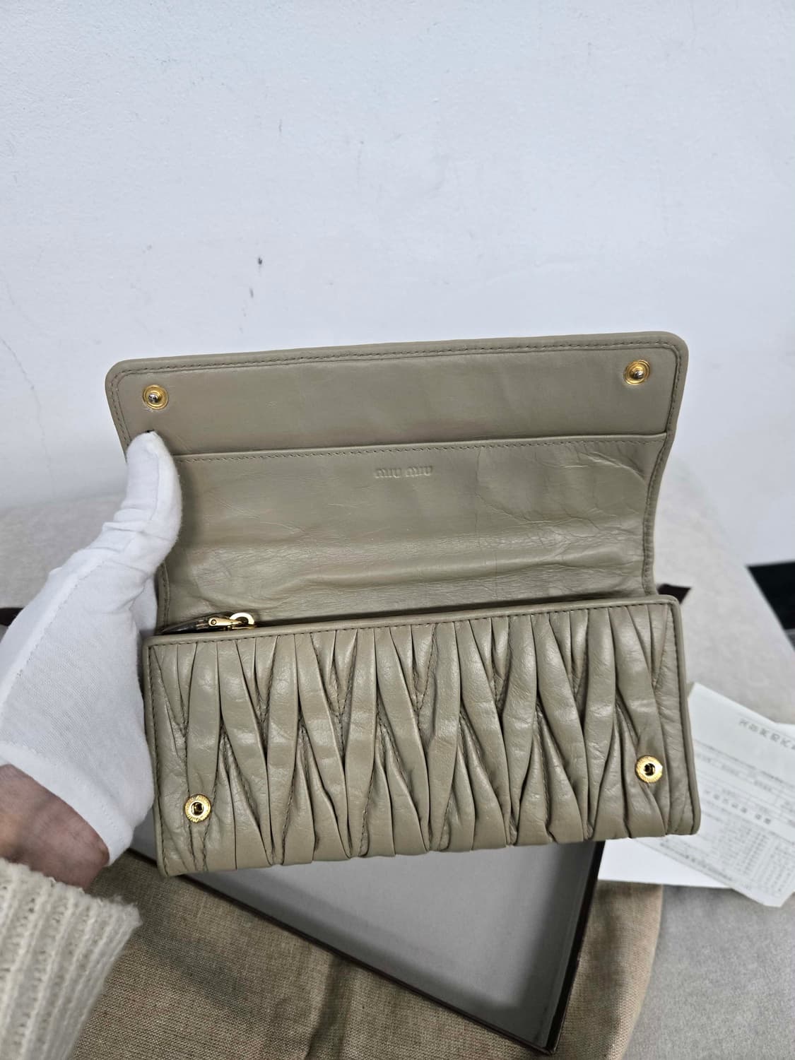 [보증서 정품] 미우미우 마테라쎄 장지갑 상품이미지6