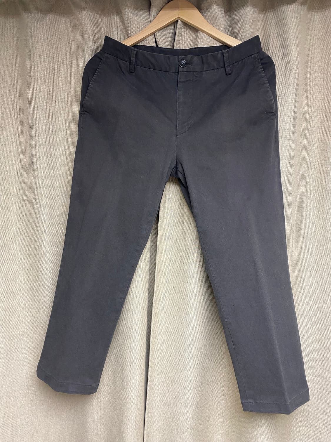 [78] 헤지스 스트레이트핏 치노 팬츠 차콜 상품이미지1