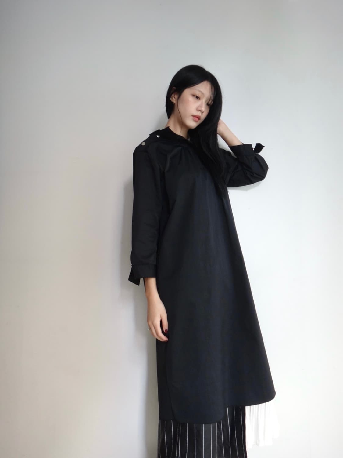 Semi pintuck layered ops & top / black 상품이미지1
