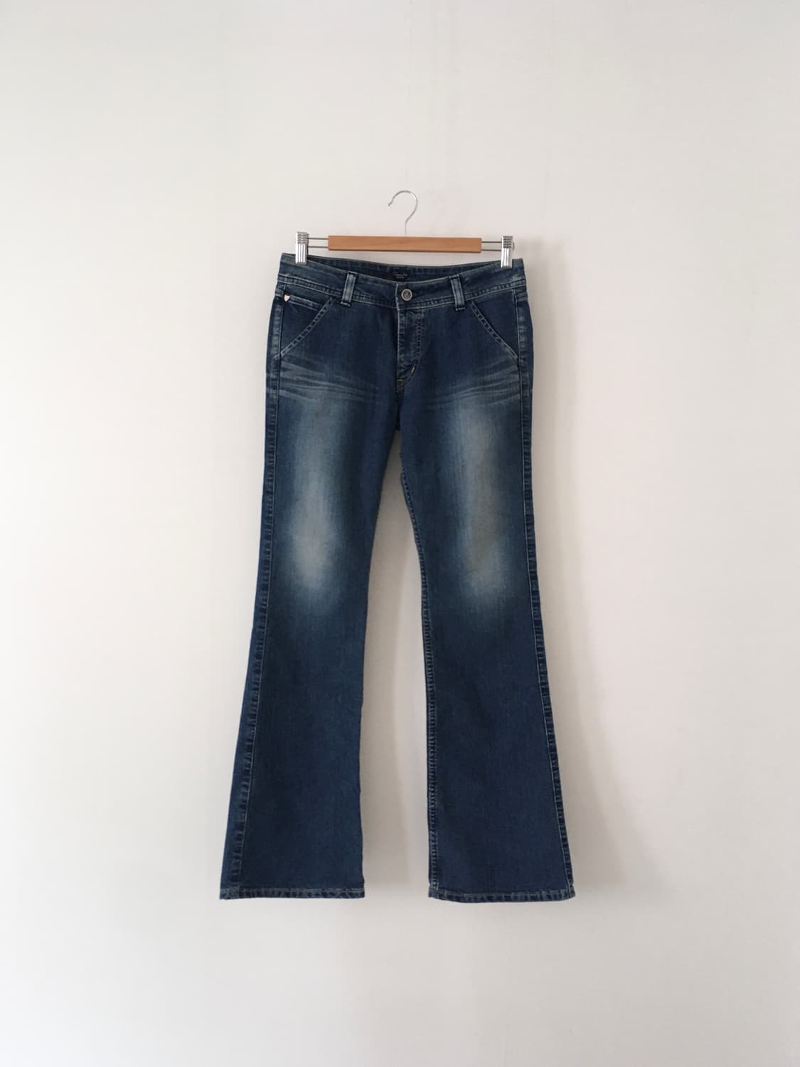 washing blue bootscut jeans 상품이미지1