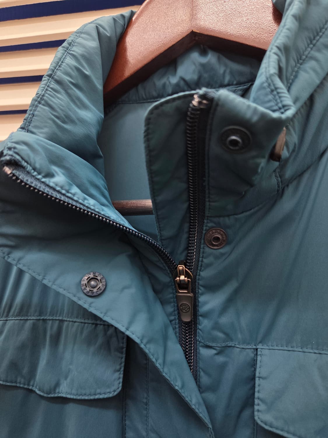 디스커버리 바람막이 자켓 상품이미지4