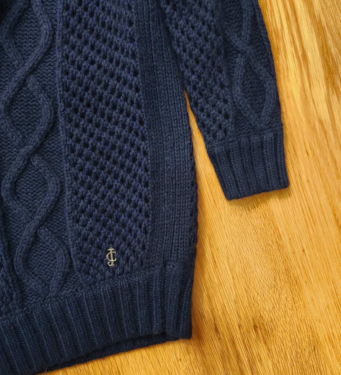 쥬시꾸뛰르 입술넥 꽈배기 니트 S 상품이미지3