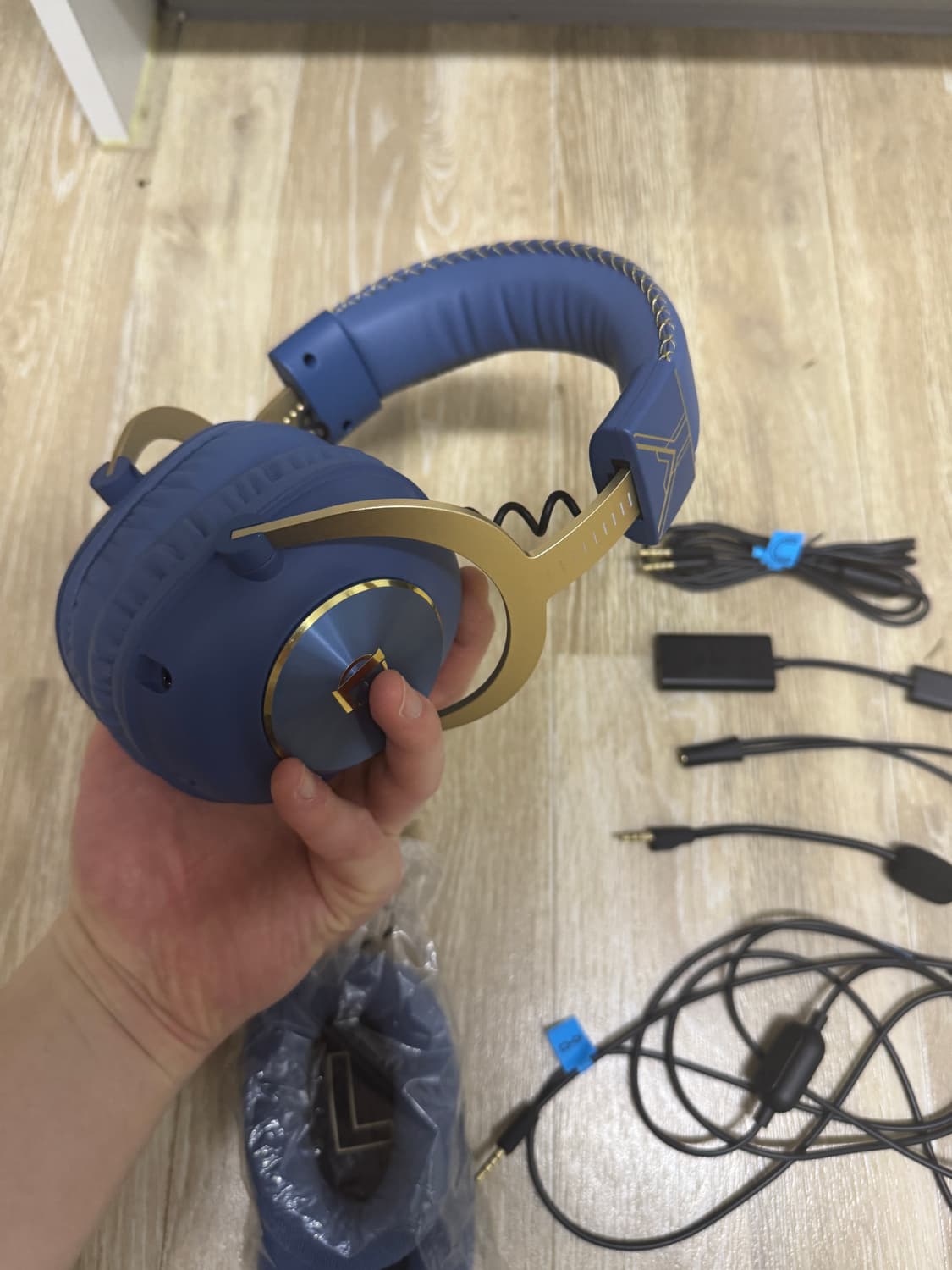 로지텍 X 리그오브레전드 롤 프로 헤드셋 상품이미지4