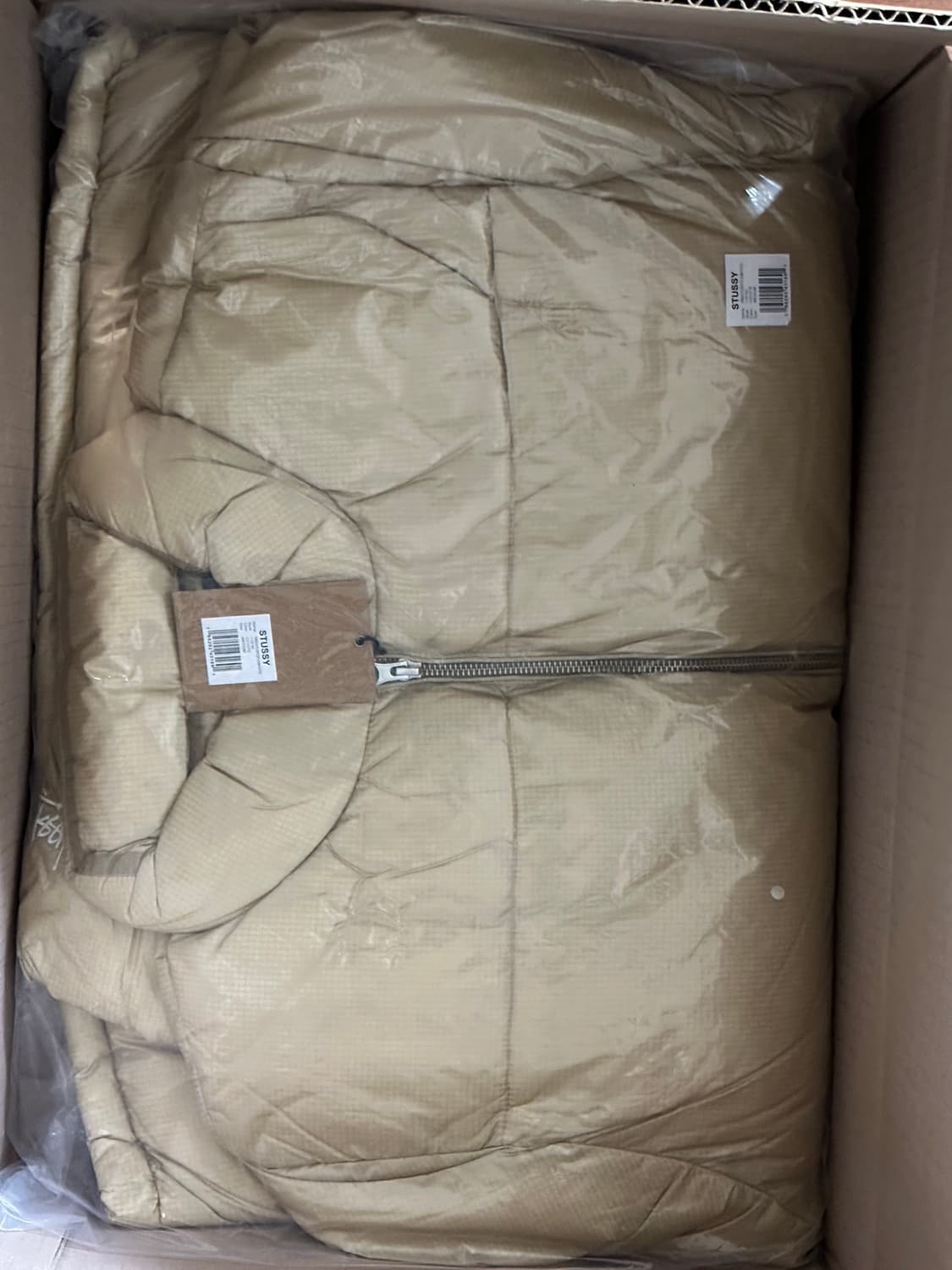 새상품) 스투시 립스탑 다운 푸퍼 자켓 베이지 패딩 M  상품이미지6