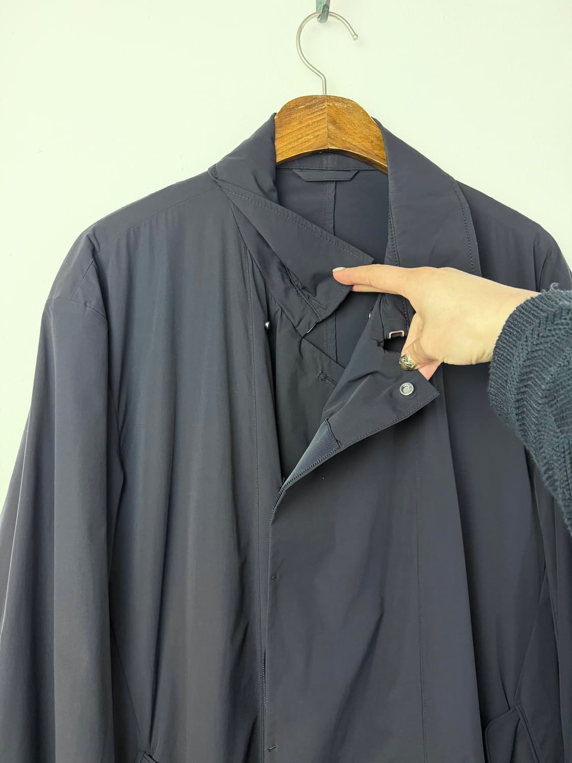 엠포리오 아르마니 나일론 트렌치 코트 상품이미지2