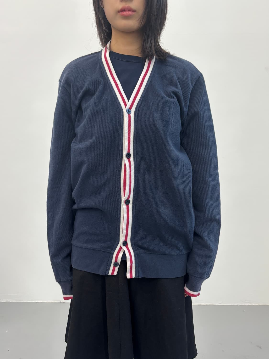 BEAMS Navy V-Neck Cotton Cardigan 상품이미지2