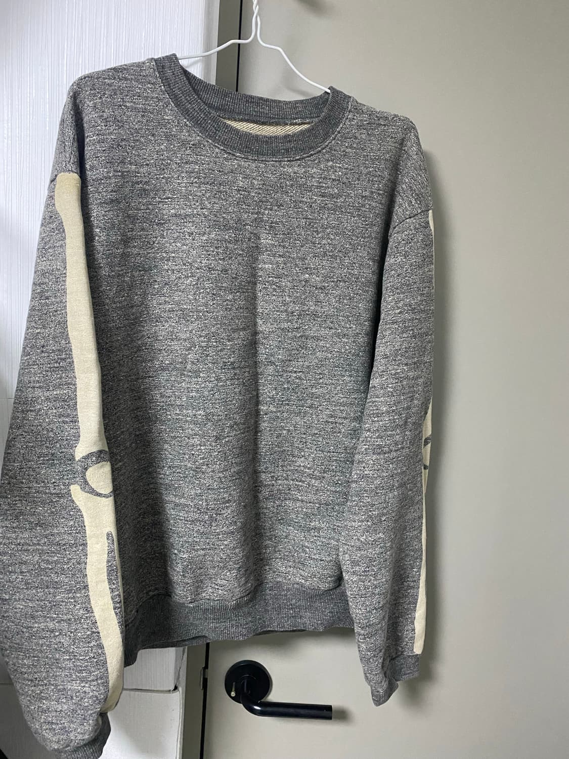 캐피탈 본 스웻 2사이즈 상품이미지1