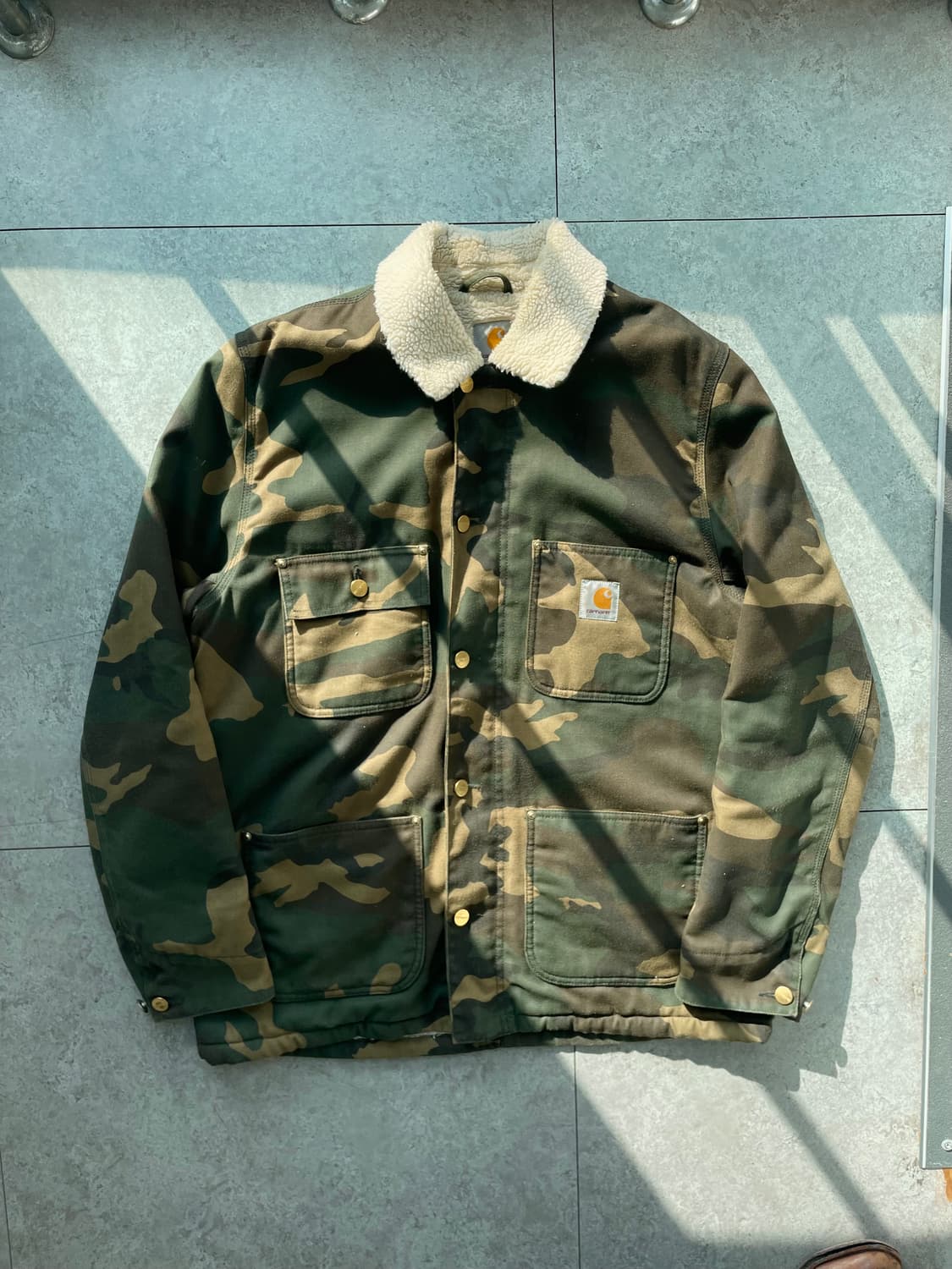 칼하트 카모플라쥬 워크자켓 상품이미지1