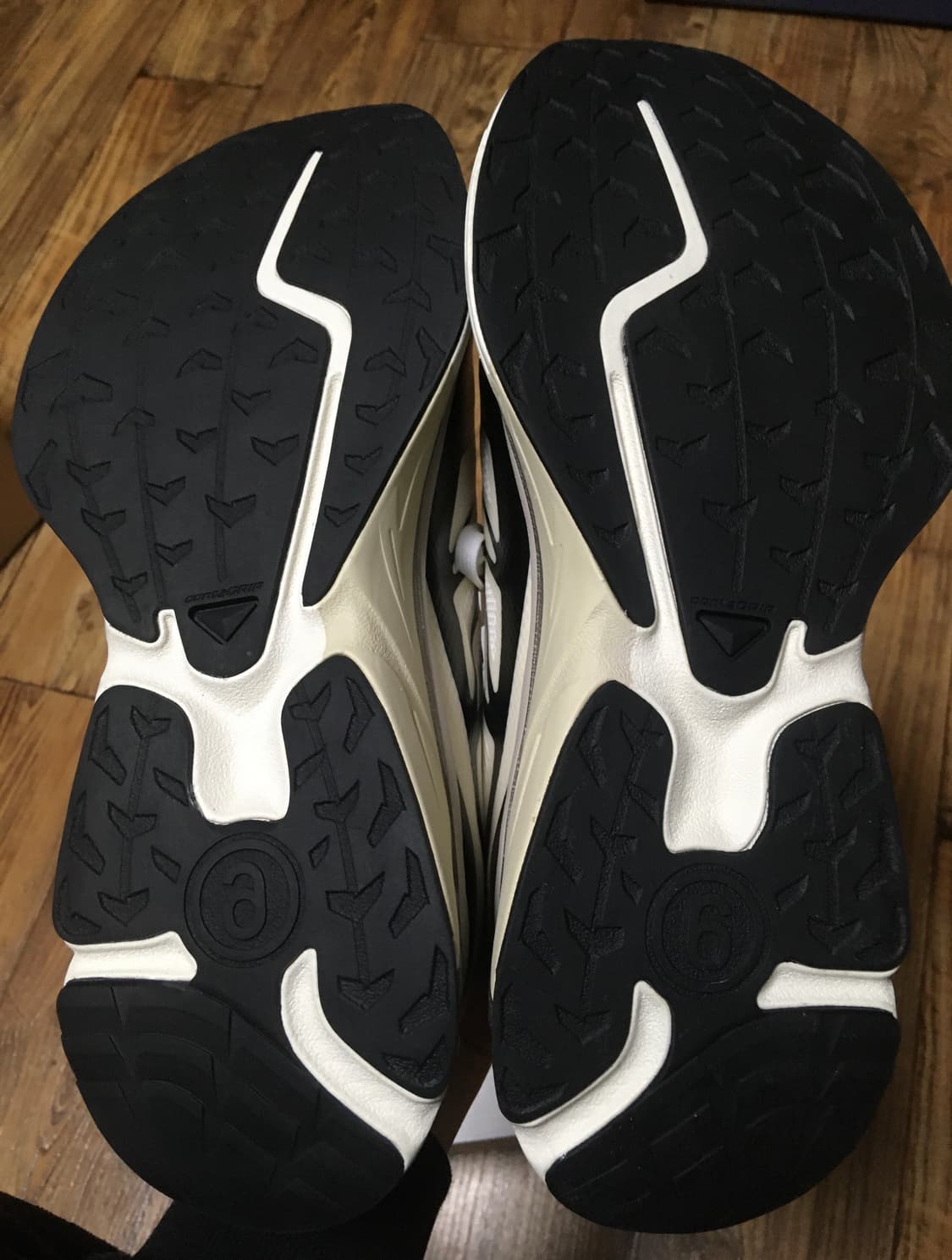 (275)살로몬 MM6 XT 바닐라 아이스 블랙 판매합니다 상품이미지7