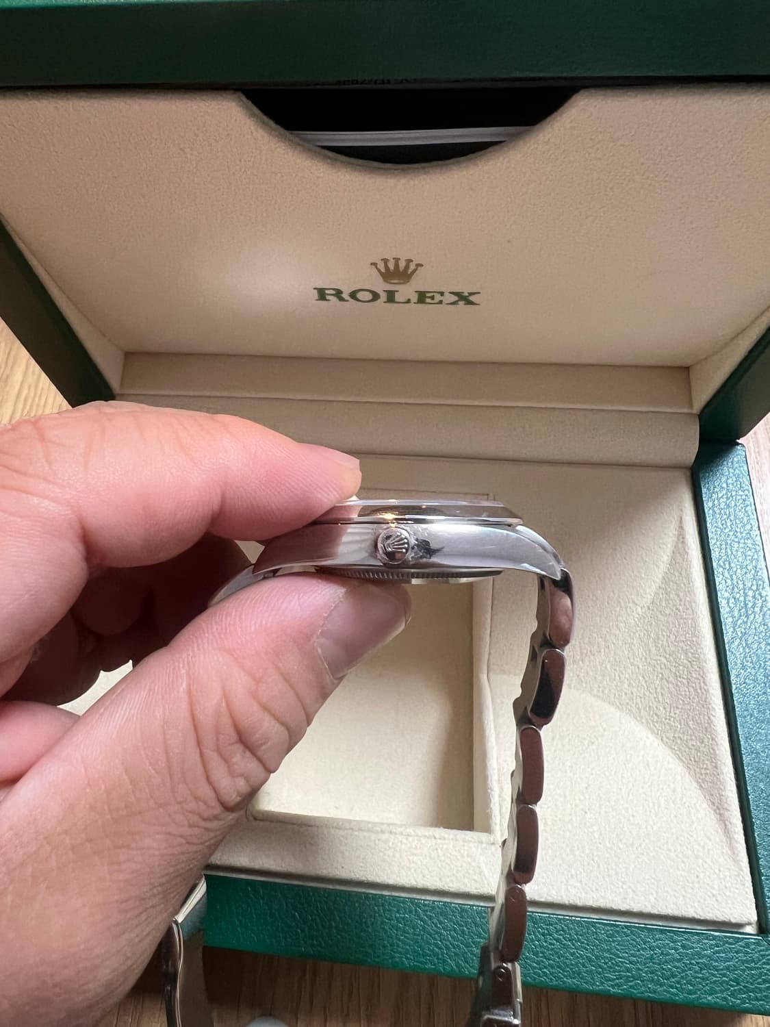 롤렉스 오이스터 퍼페추얼 34mm 124200 핑크 오이스터 상품이미지6