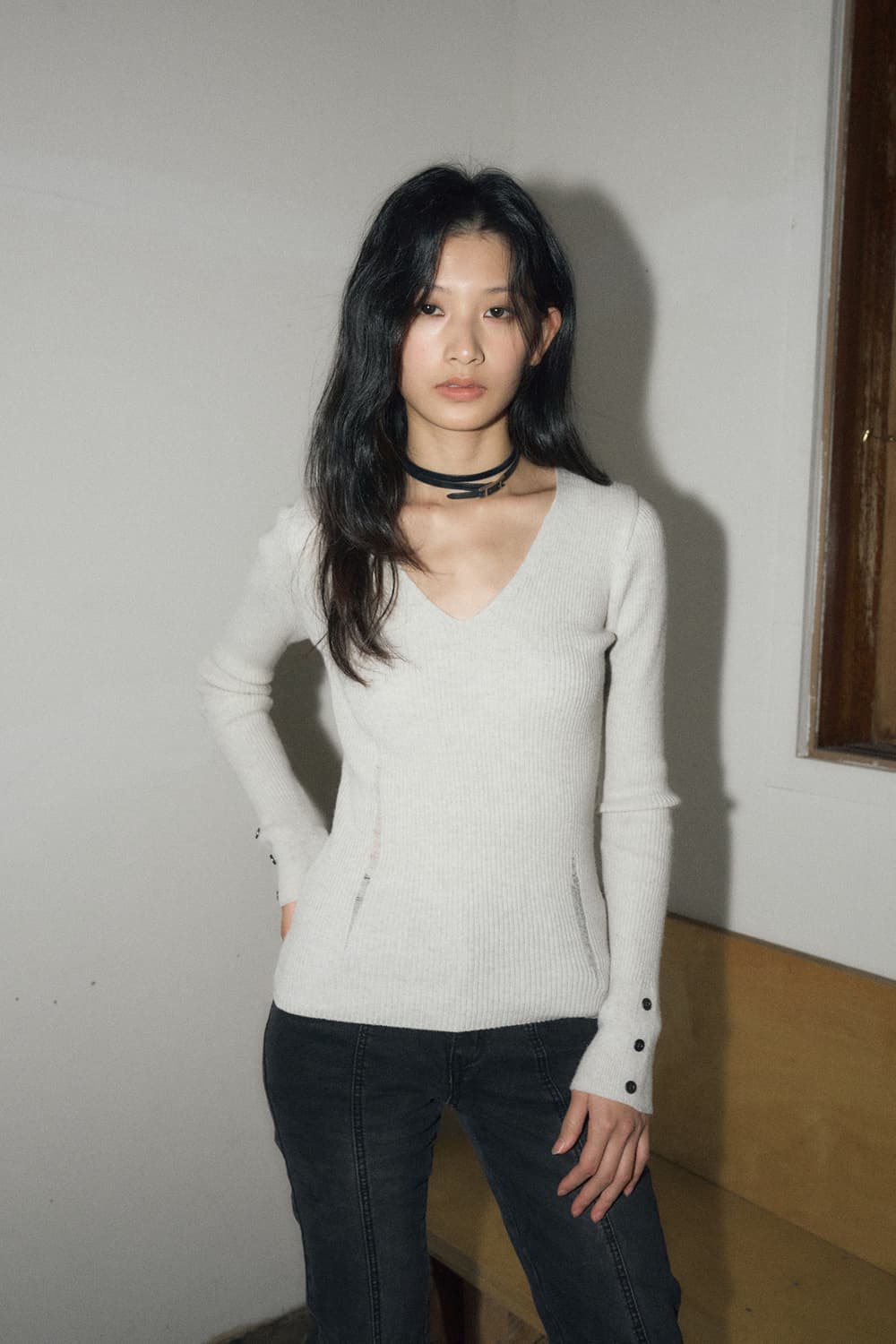 헬레네파리스 데미지 브이넥 리브드 니트 오트밀 상품이미지1