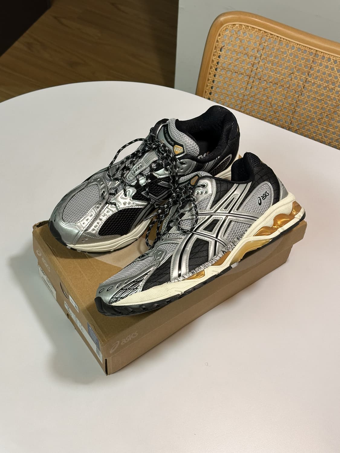 아식스 젤 님버스 10.1 피드몬트 그레이 / 305 상품이미지1