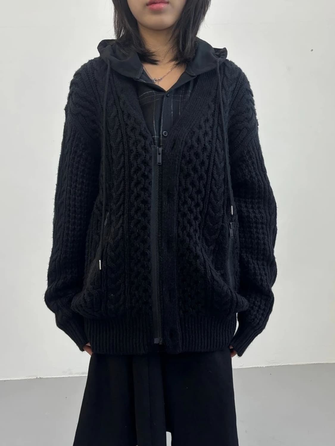 GU x UNDERCOVER Black Knit Cardigan 상품이미지1