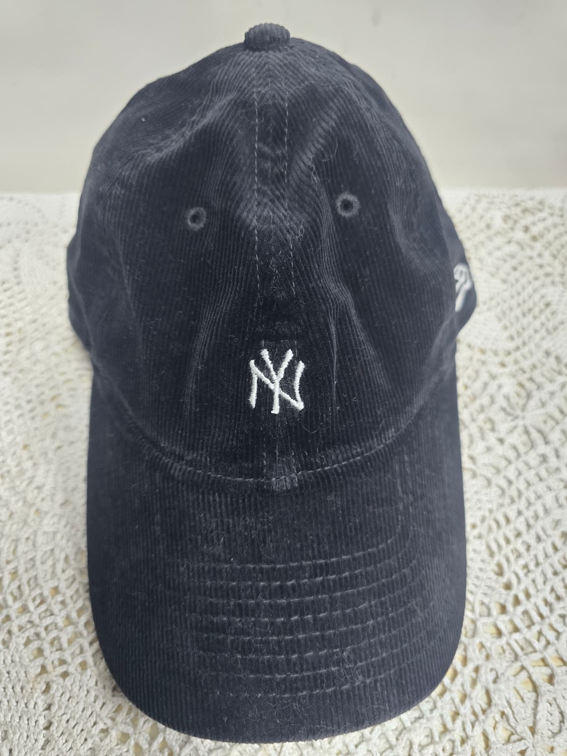 뉴에라 코듀로이 뉴욕양키즈 볼캡 상품이미지1
