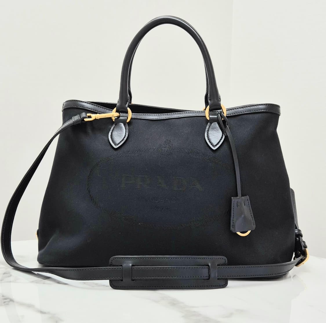 프라다 자카드 로고 패브릭 2way 토트겸 숄더백 1BA579
 상품이미지2