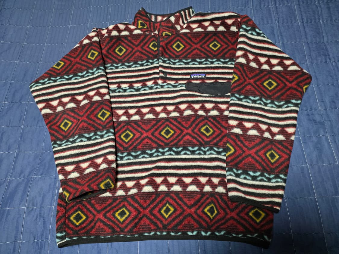 파타고니아 신칠라 아즈텍 사이즈 M 100-105 상태 좋은편입니다.
안 상품이미지1