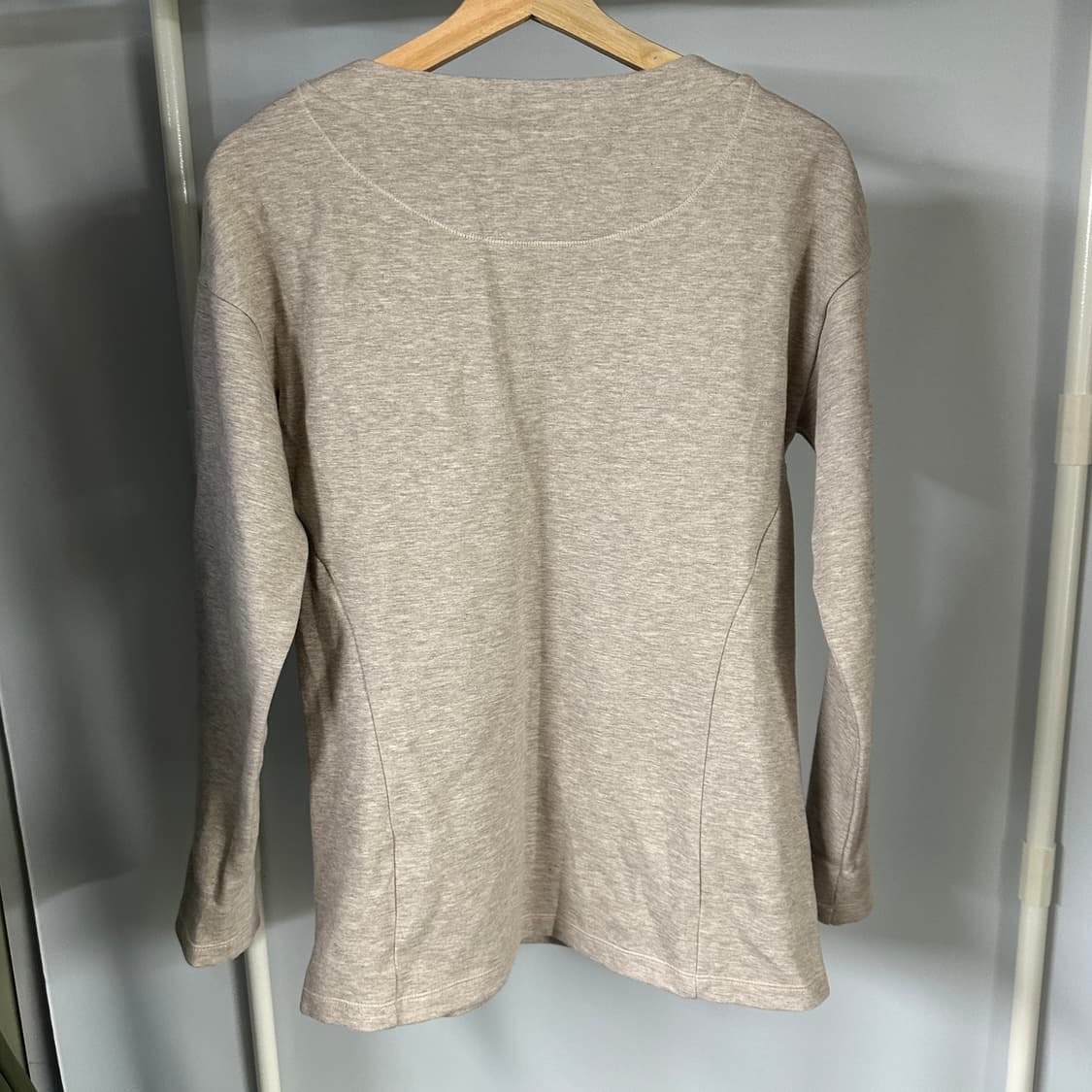 알파타우리 레이스업 풀오버 상품이미지4