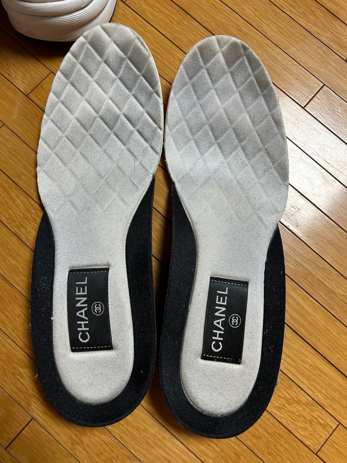 샤넬 스니커즈 상품이미지9