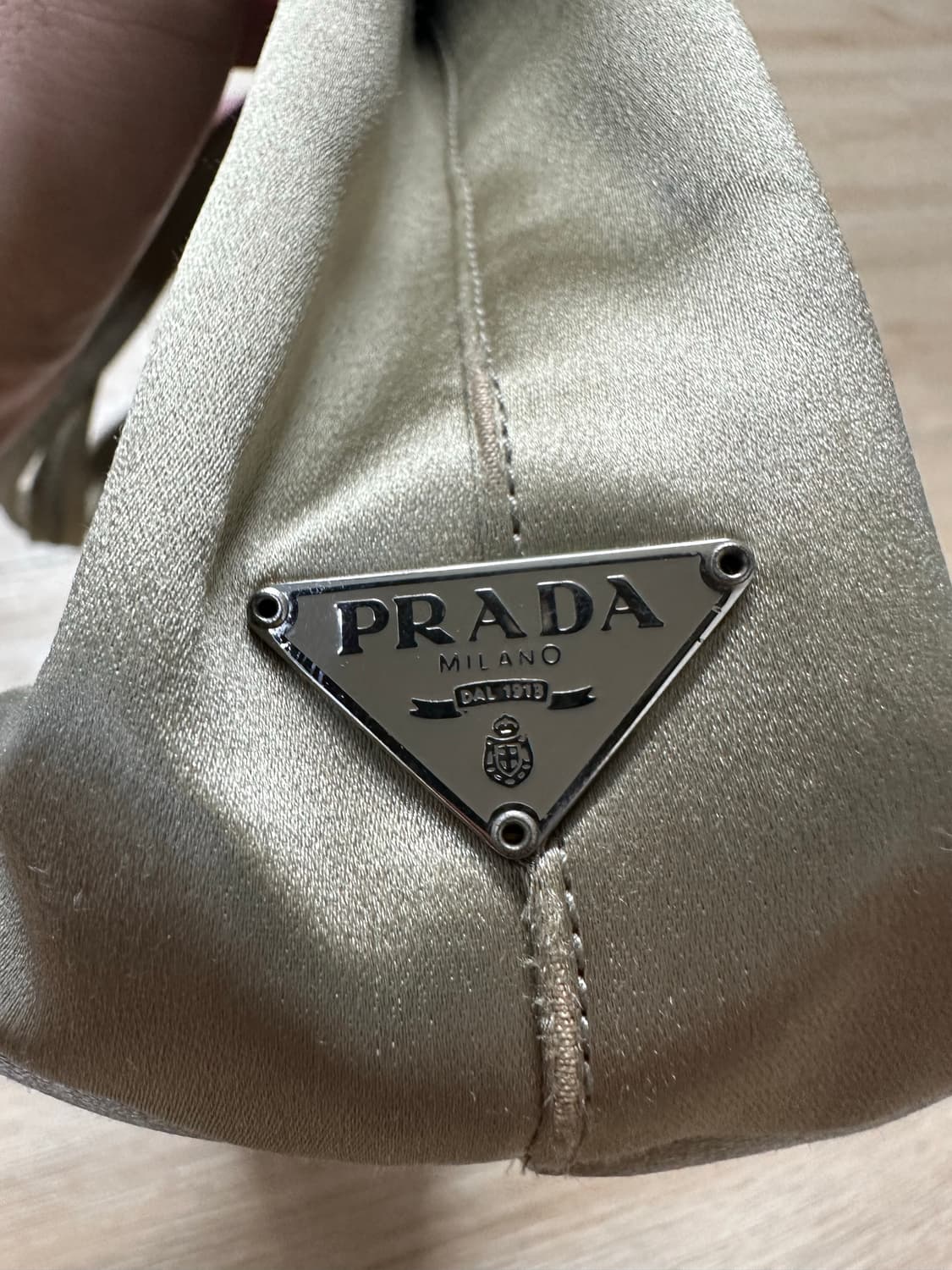 Prada 프라다 아카이브 새틴 토트백 y2k 상품이미지3