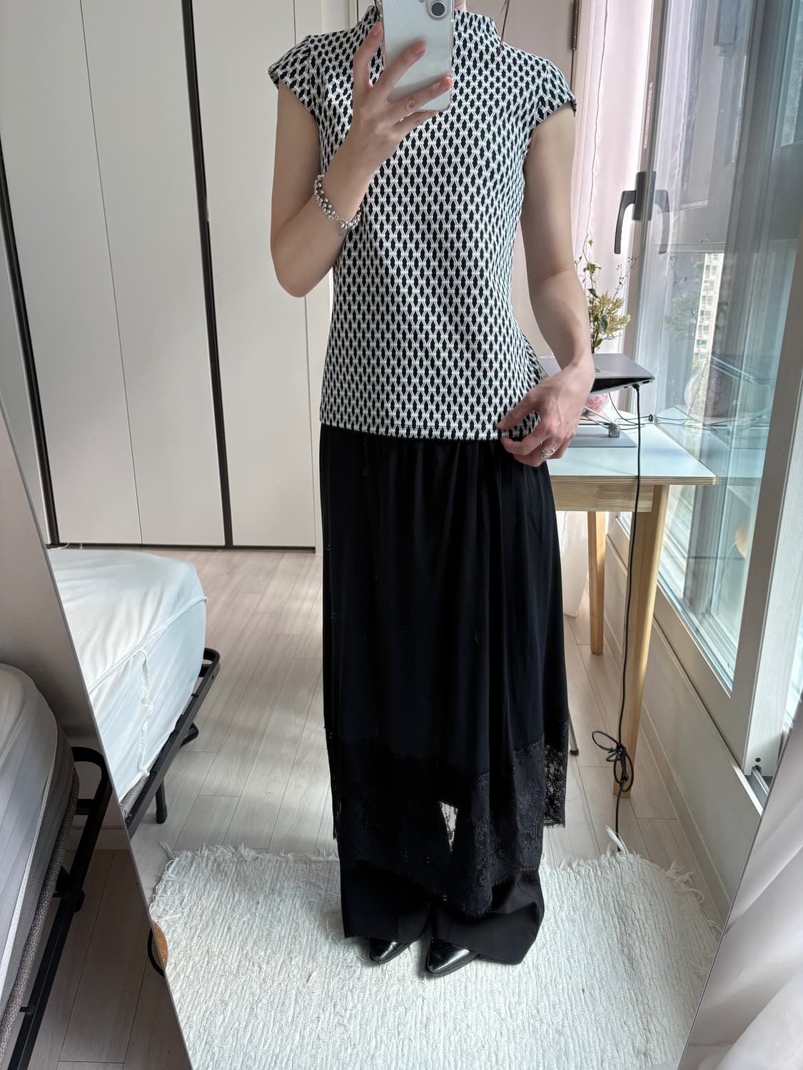 Diamond Half-Neck Top 상품이미지4