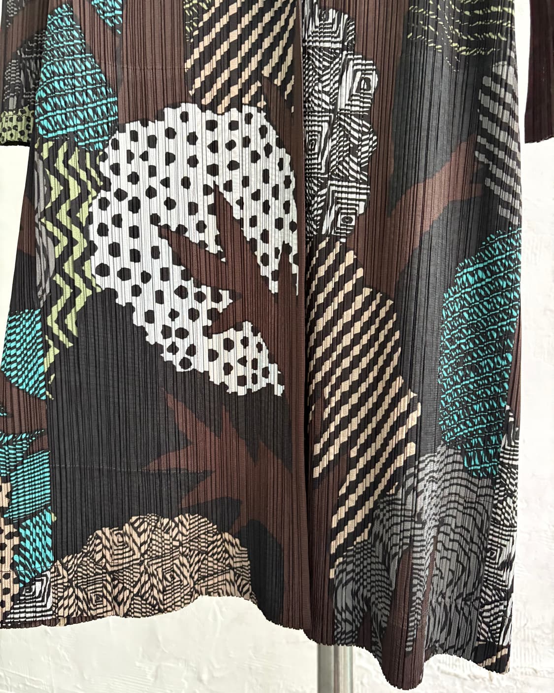 Issey Miyake 플리츠플리즈 우드 프린팅 롱 가디건 상품이미지4