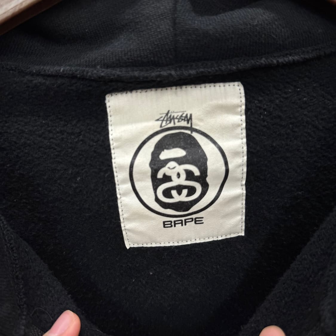 10F/W 베이프 X 스투시 샤크 후드 집업 30주년 기념 콜라보 블랙 상품이미지8