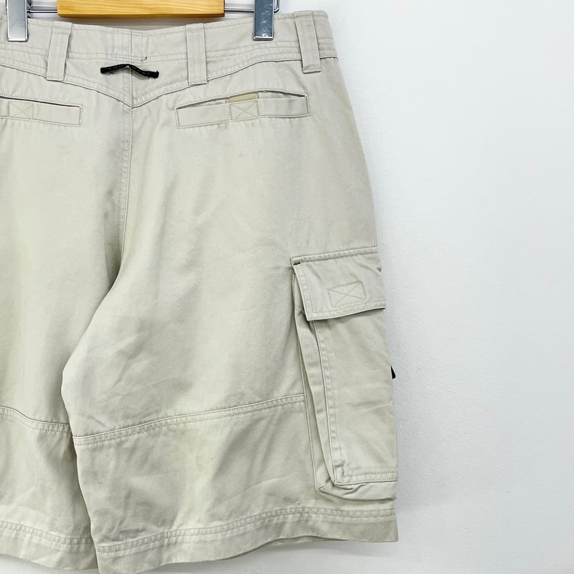 아디다스 이큅먼트 멀티 포켓 라이트 베이지 카고 팬츠 상품이미지8