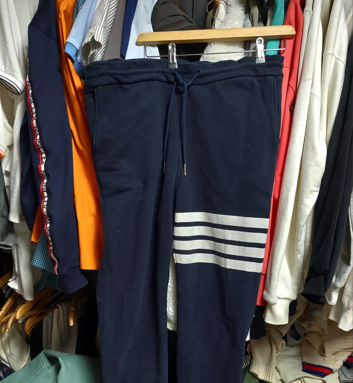 톰브라운 네이비 사선 트레이닝 바지 4사이즈 정품검수완료 상품이미지1