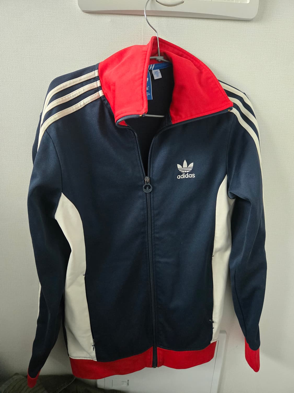 아디 네이비빨강 배색집업 95 상품이미지1