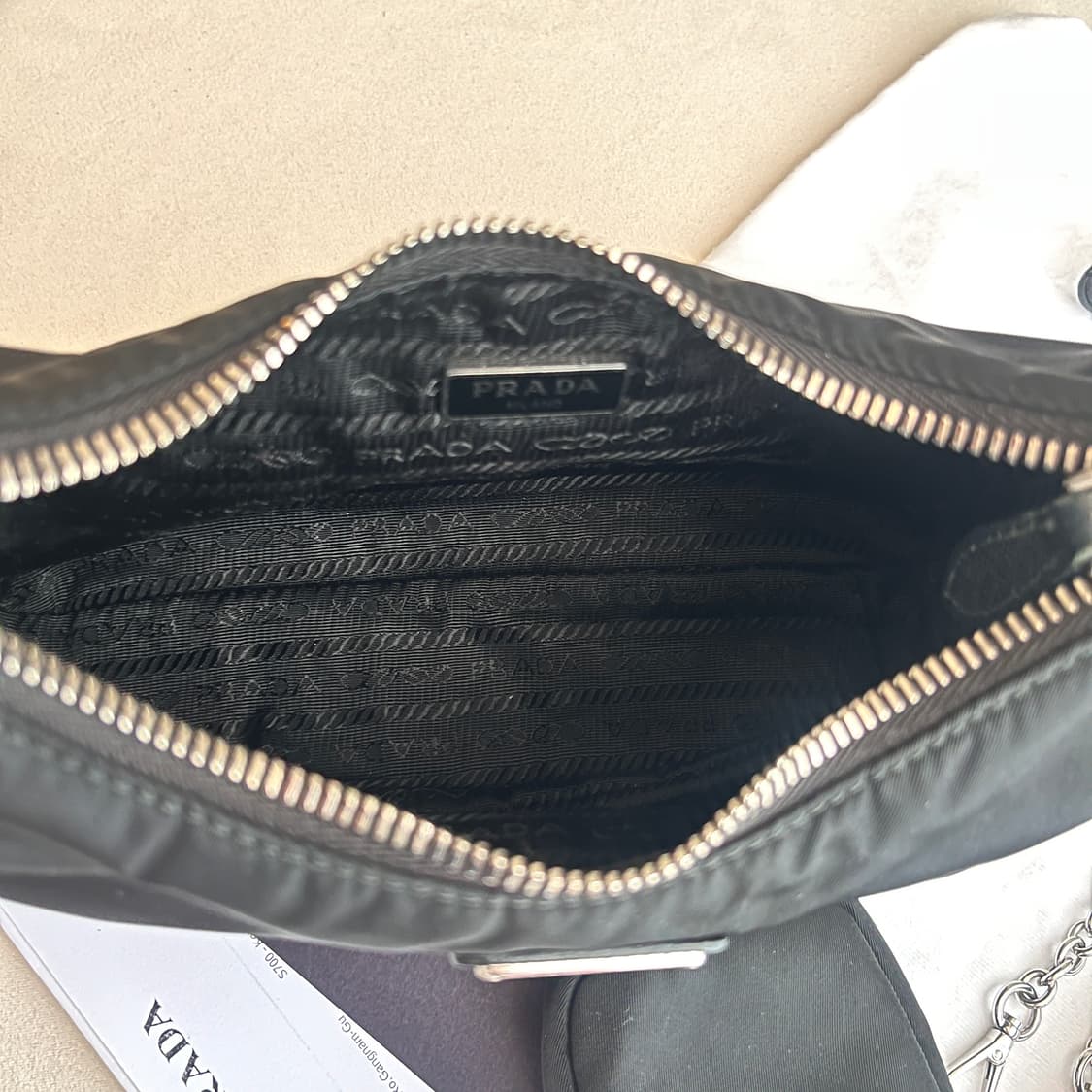 [A+/정품] 프라다 리에디션 2005 리나일론 테수토 호보백 상품이미지3