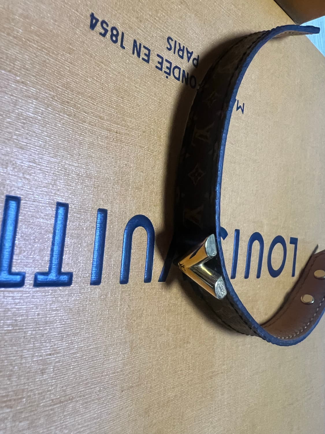 루이비통 에센셜 V 팔찌 판매 m6042f 상품이미지3