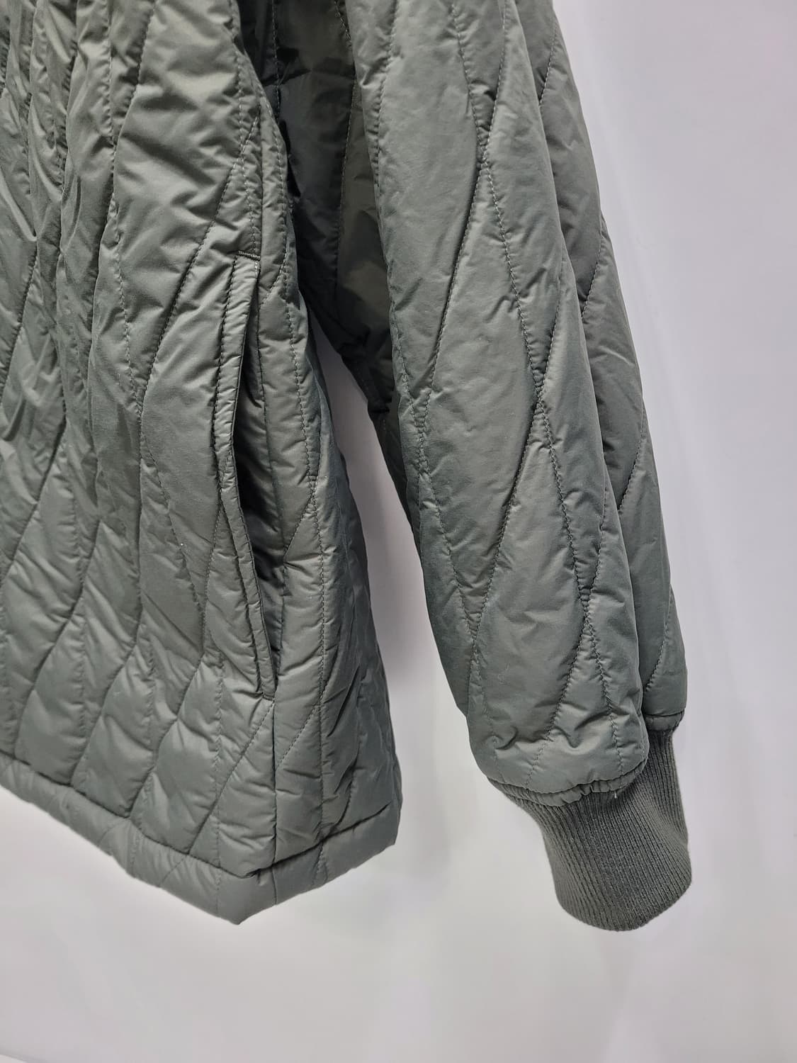 유니클로 웜 패디드 퀼팅 패딩 자켓 / 남 XXL
 상품이미지4