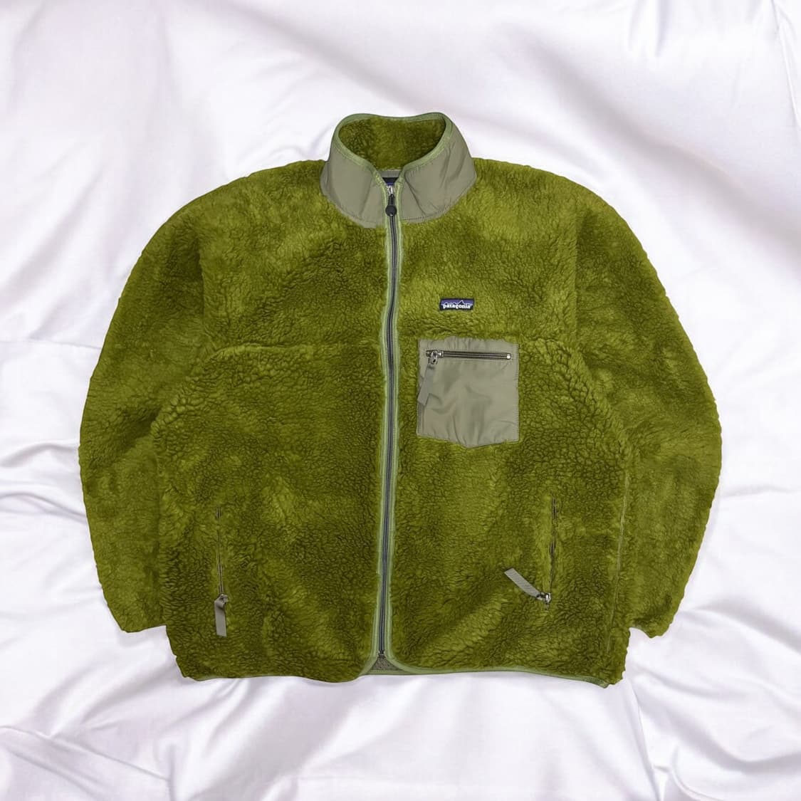 Patagonia Deep Pile Classic Cardigan 상품이미지1