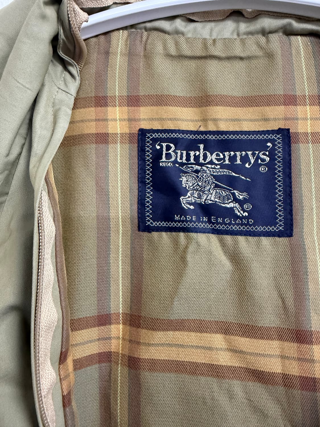 버버리 헌팅 자켓 상품이미지4
