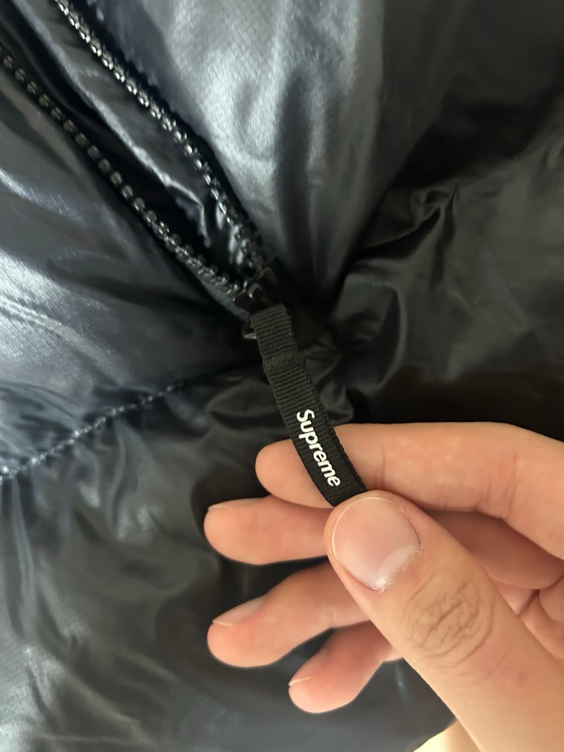 슈프림 페더웨이트 다운 퍼퍼 자켓 블랙 - 23FW 상품이미지7