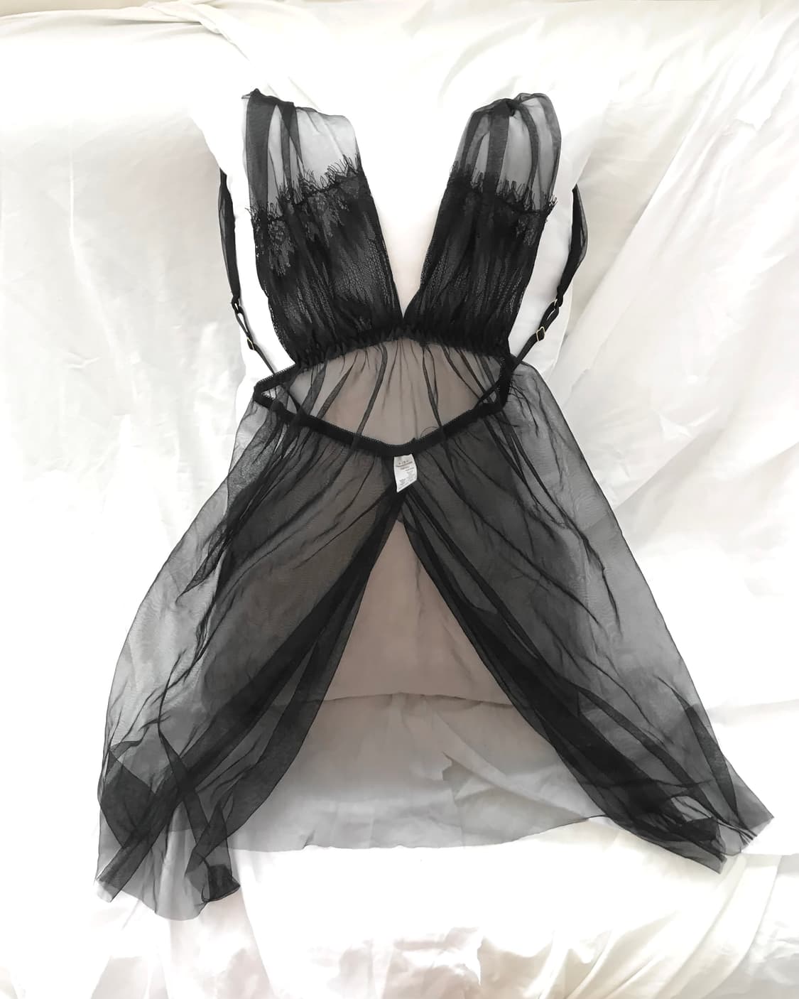Chiffon see-throgh back cut-out onepiece 상품이미지1