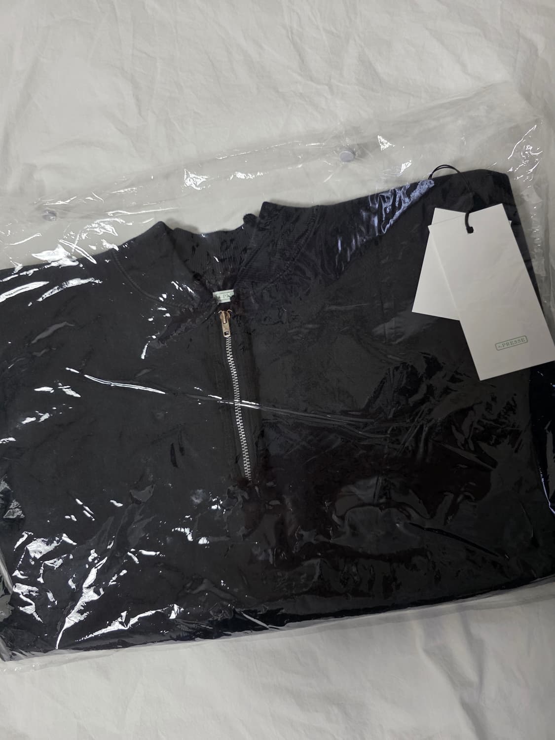 [2] 아프레쎄 26SS 하프집업 맨투맨 블랙 상품이미지6