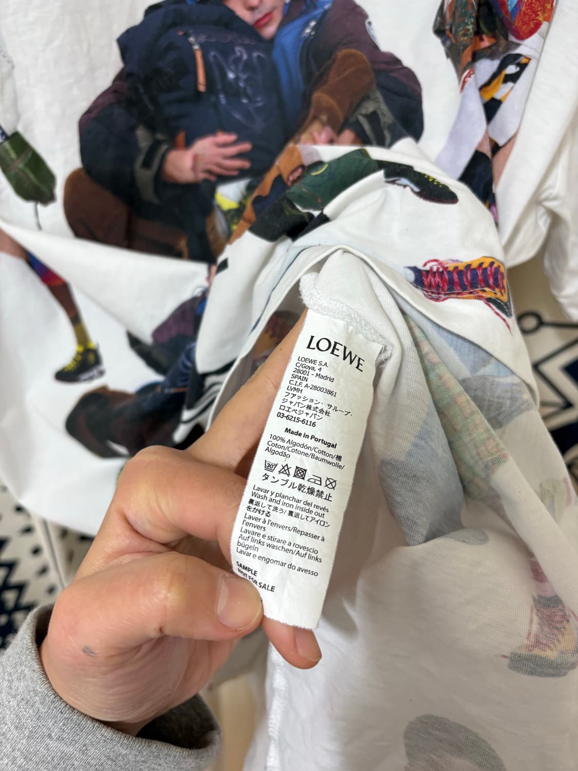 로에베 / 쇼 온 어 셔츠 오버사이즈 티셔츠 상품이미지5